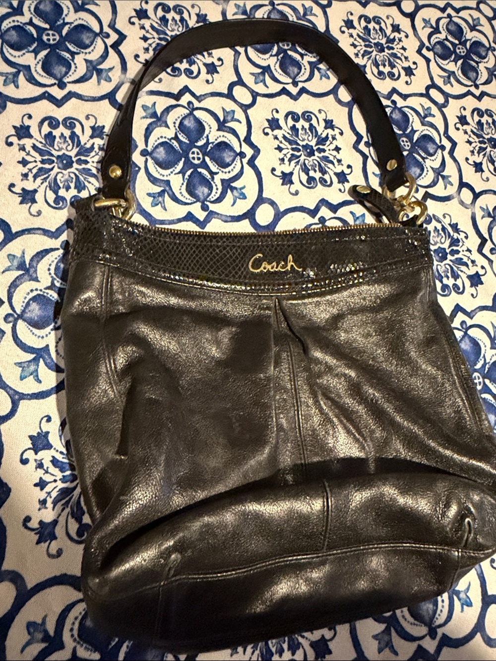 Coach Black Leather Hobo Shoulder Bag with Gold Hardware